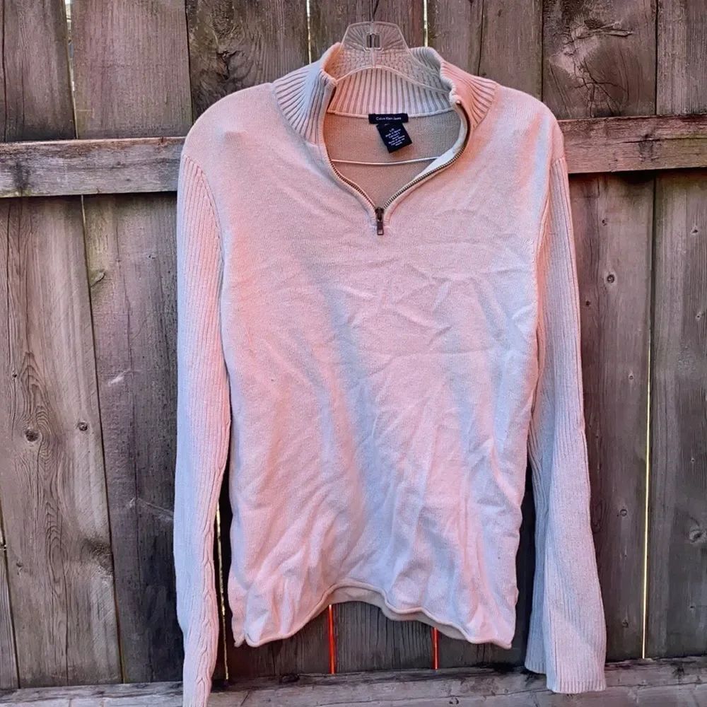 Calvin Klein Jeans tan sweater sz. L